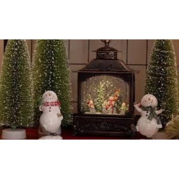 Evelyne gmt-10315 santa claus christmas snow globe, led lighted lantern QVC | Holiday | 2 Illuminated Glitter Lanternsnowman Family | Poshmark
